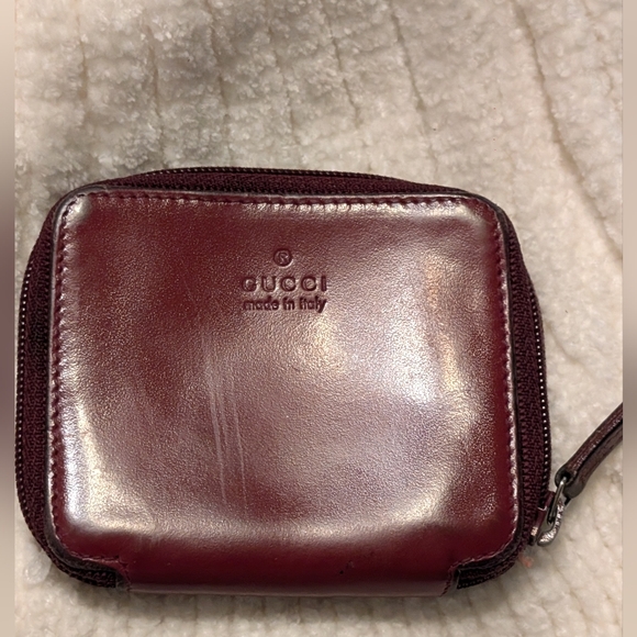 Gucci Vintage Burgundy Zip Around Leather Coin Pouch Good Condition. - Picture 3 of 11